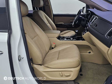 Kia Carnival — photo 10