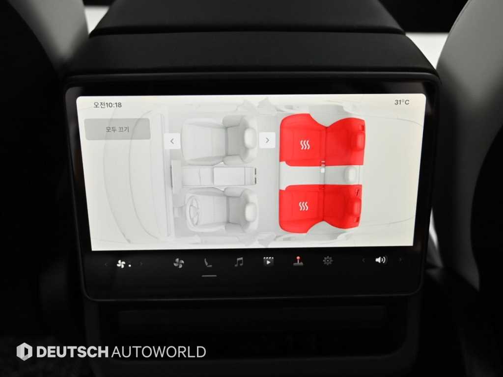 Tesla Model 3 — photo 16