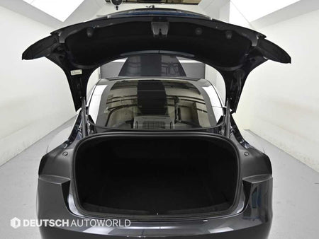 Tesla Model 3 — photo 19