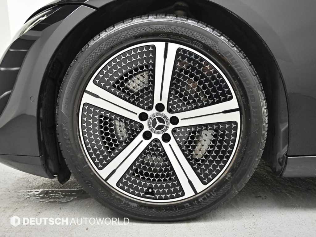 Mercedes-Benz EQS — photo 05