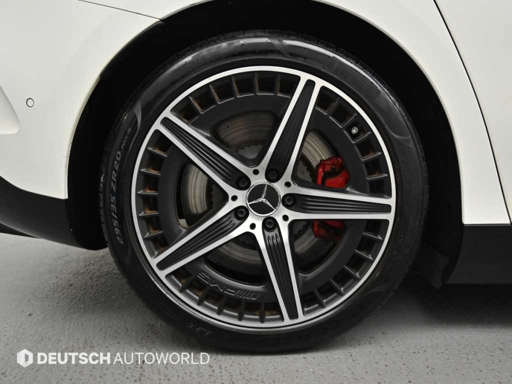 Mercedes-Benz EQE — photo 05