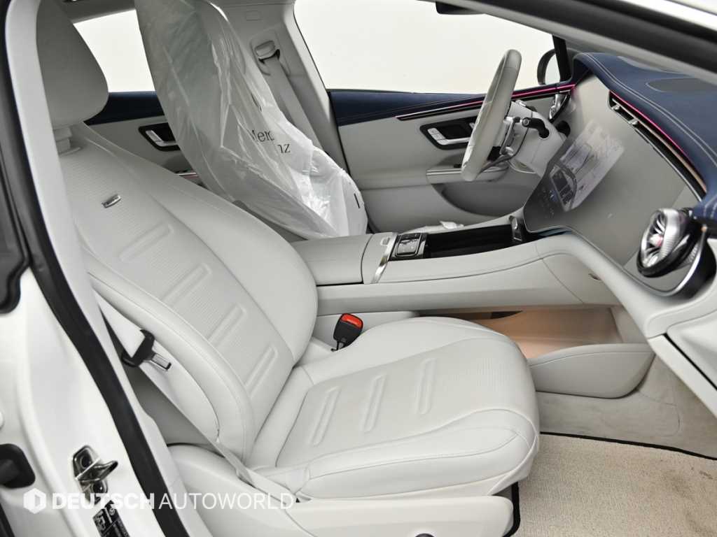 Mercedes-Benz EQE — photo 10