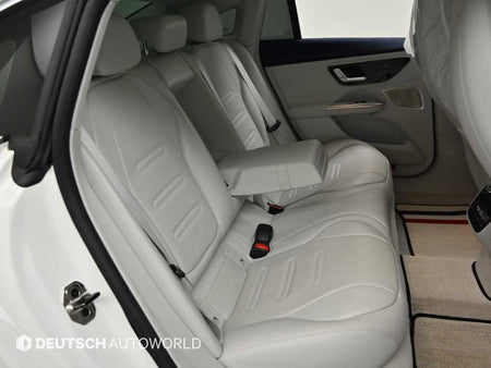 Mercedes-Benz EQE — photo 12