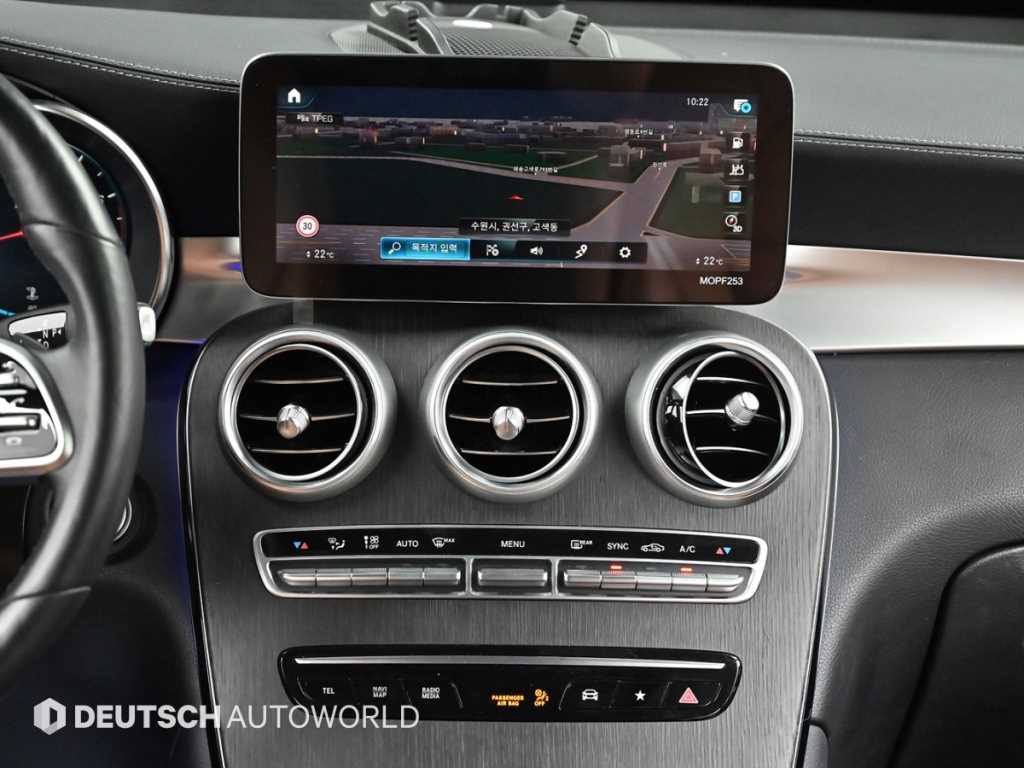 Mercedes-Benz GLC-Class — photo 14