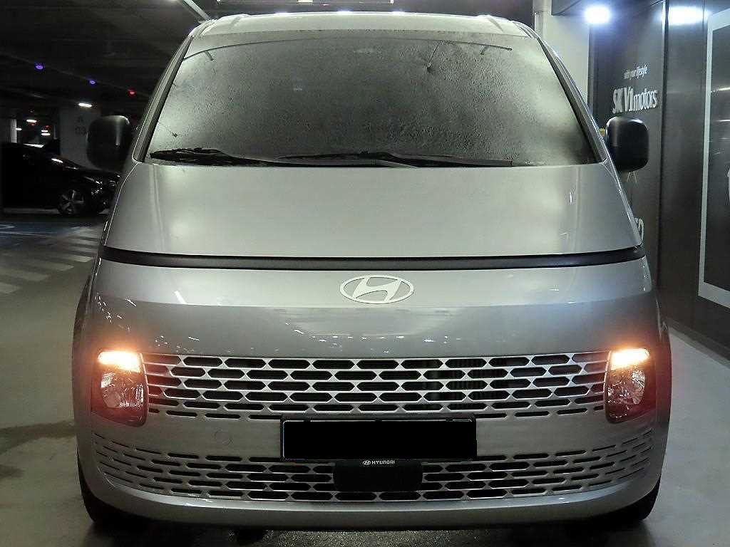 Hyundai Staria — photo 02