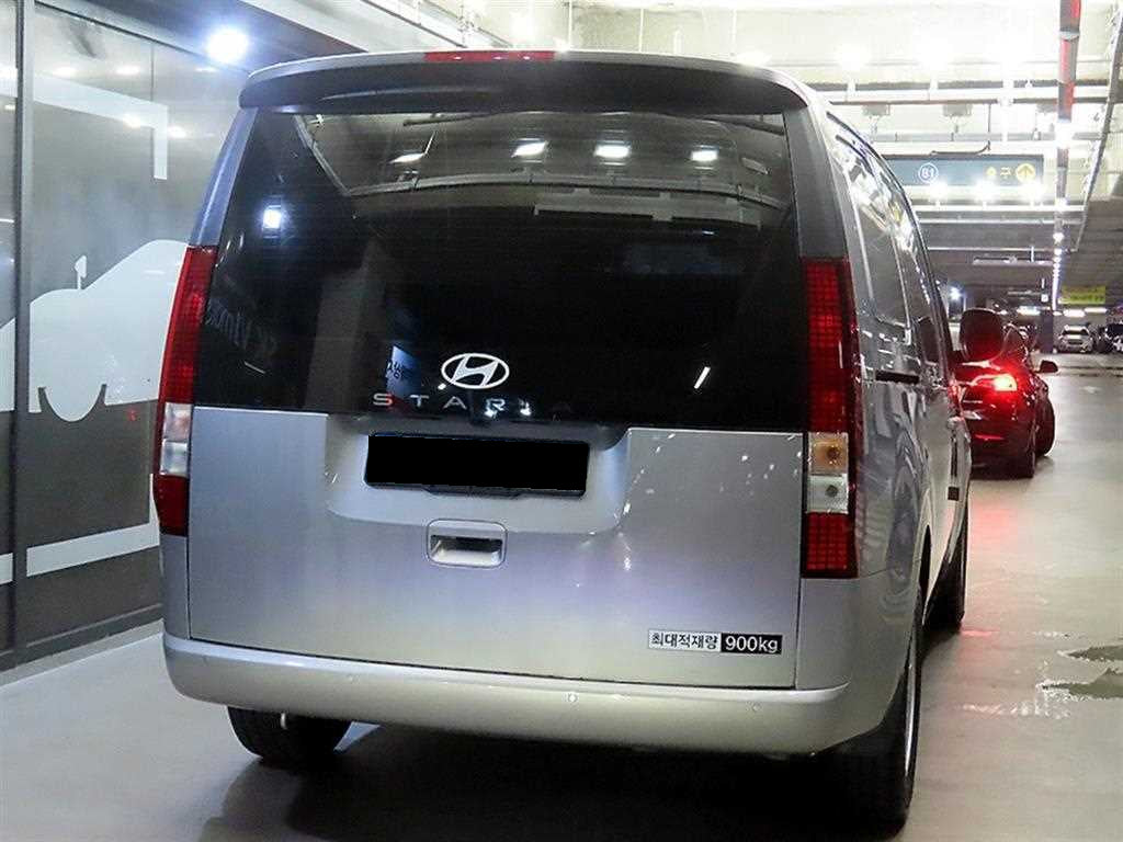 Hyundai Staria — photo 04