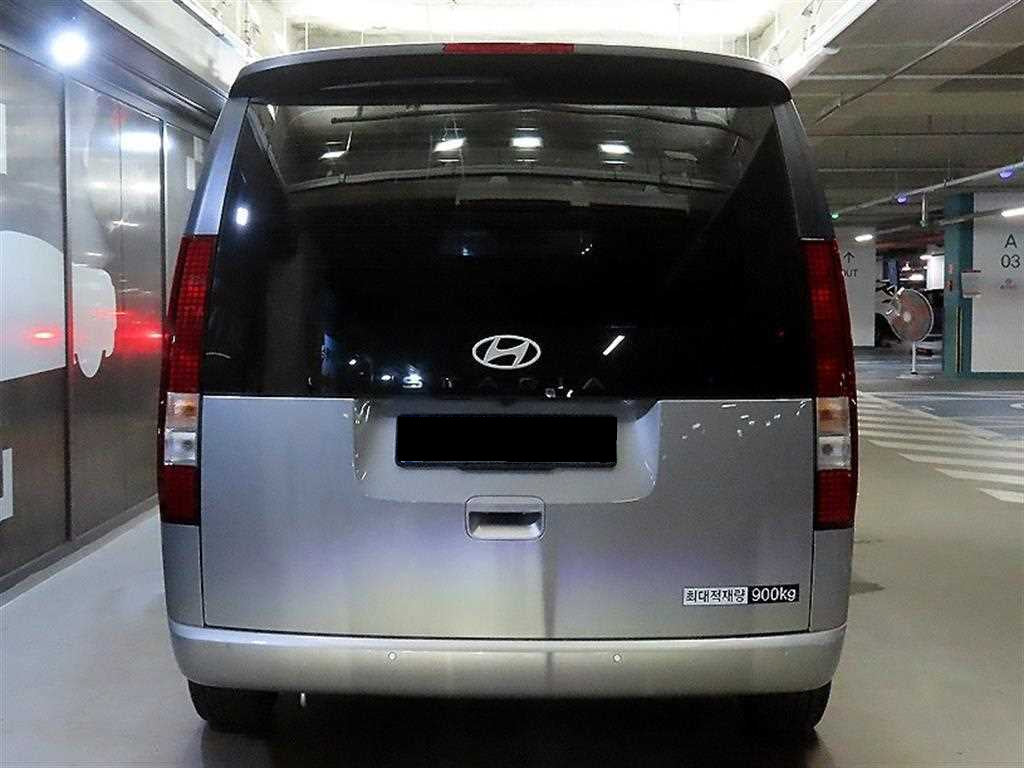 Hyundai Staria — photo 05