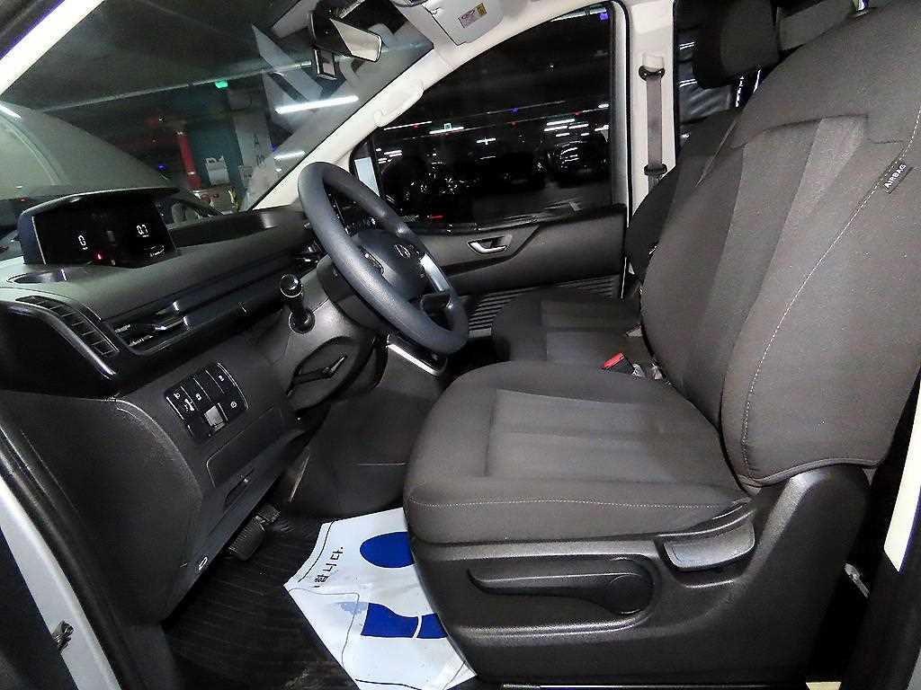 Hyundai Staria — photo 06