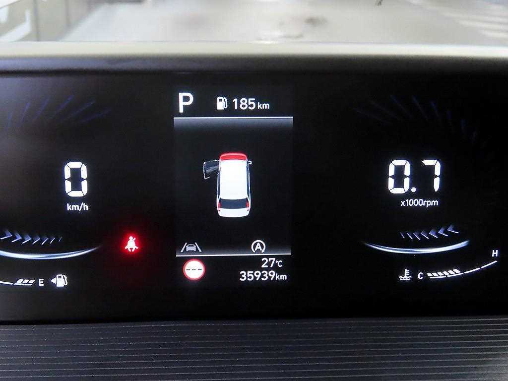 Hyundai Staria — photo 09
