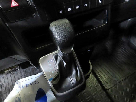 Hyundai Staria — photo 12
