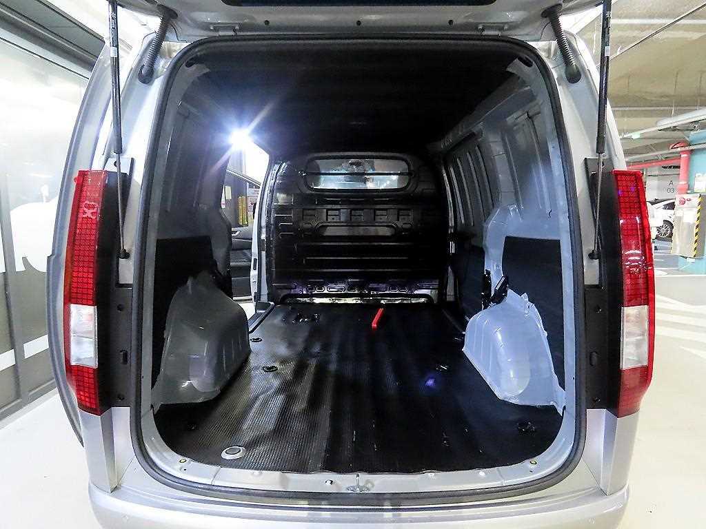 Hyundai Staria — photo 17