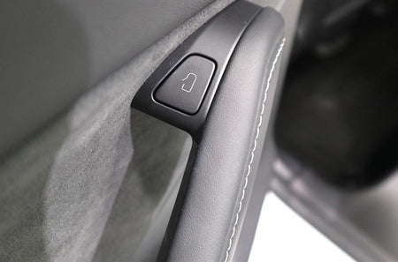 Tesla Model Y — photo 14
