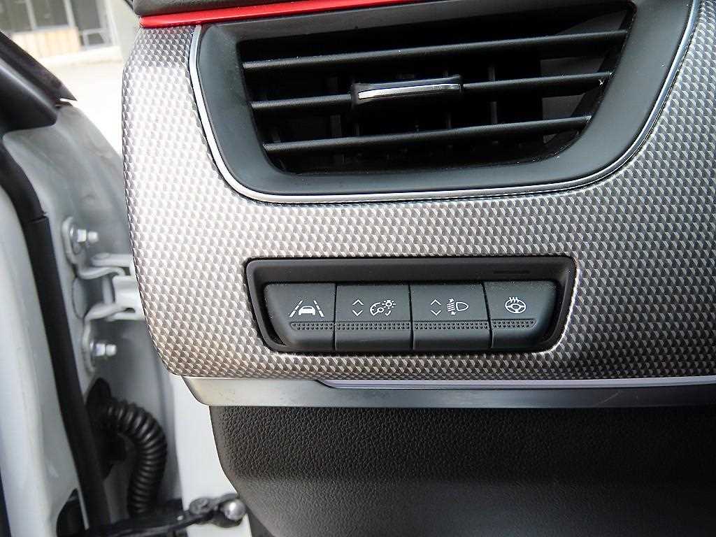 RENAULT XM3 — photo 12
