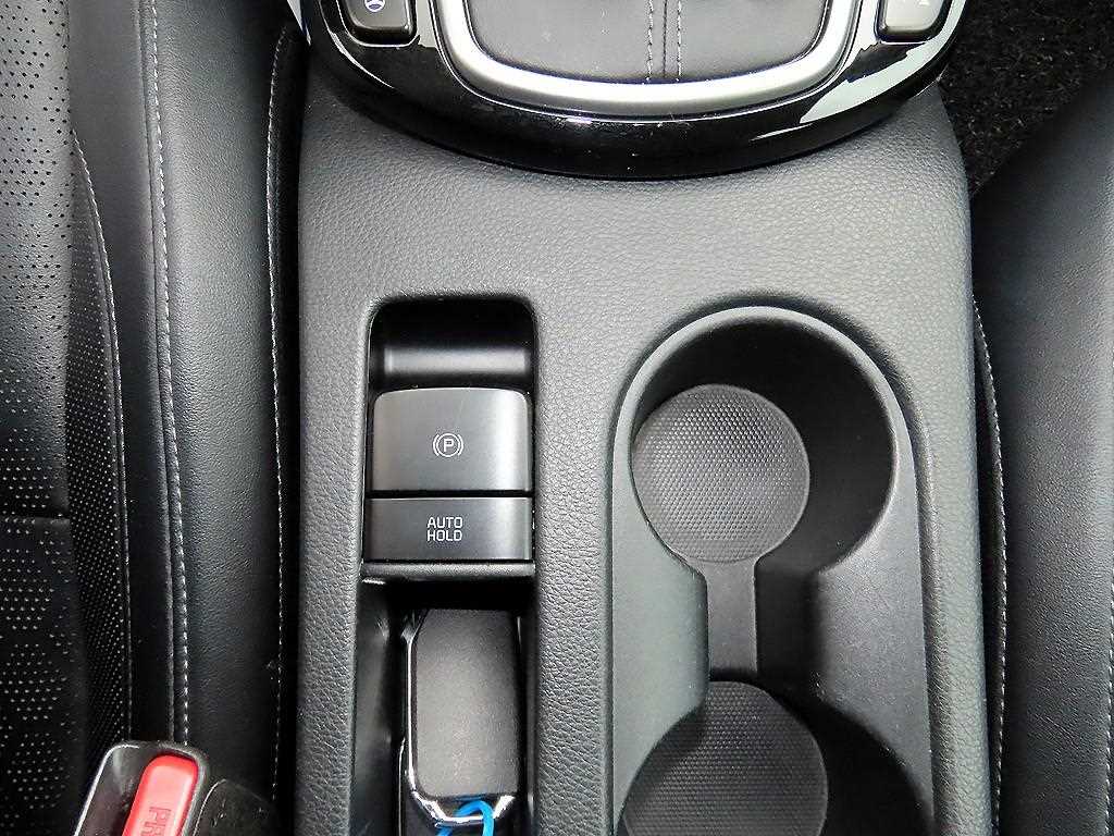 Kia Seltos — photo 12
