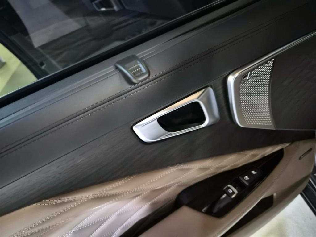 Kia K8 — photo 16