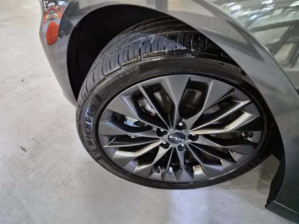 Kia K8 — photo 20