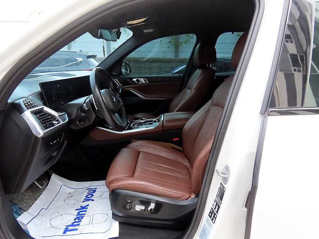 BMW X5 — photo 05