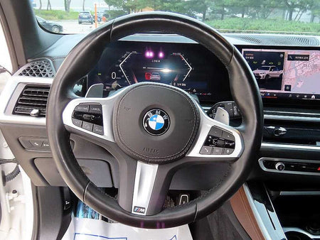 BMW X5 — photo 08