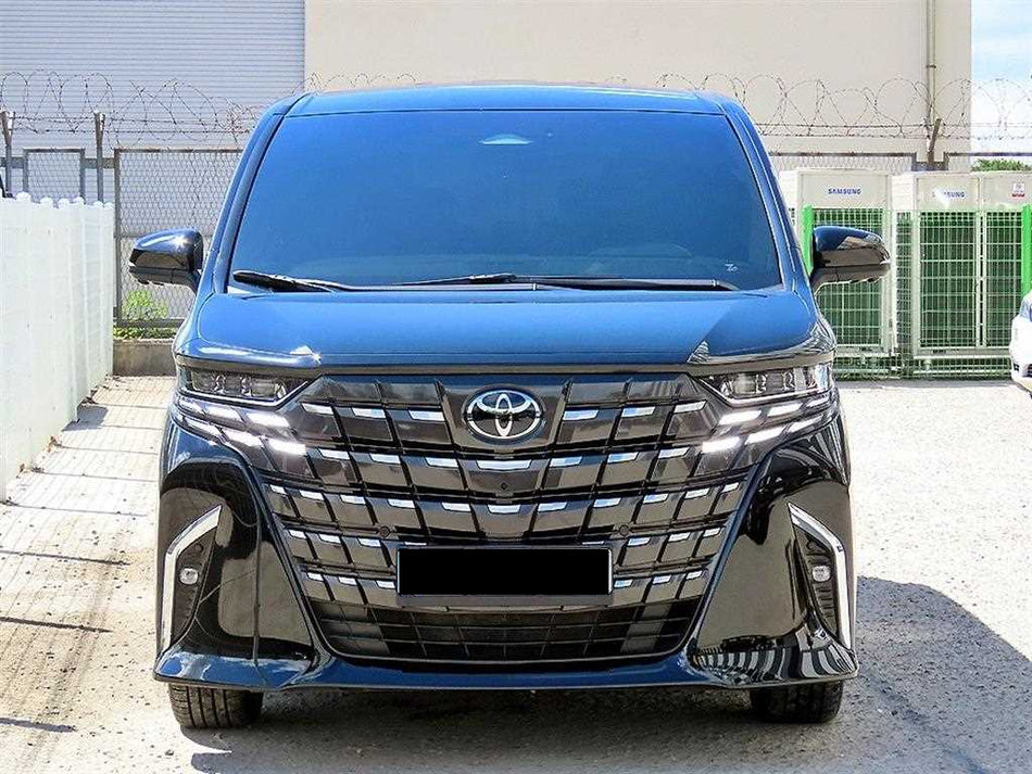 Toyota Alphard — photo 01