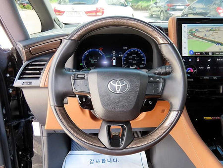 Toyota Alphard — photo 08