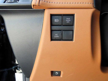 Toyota Alphard — photo 13