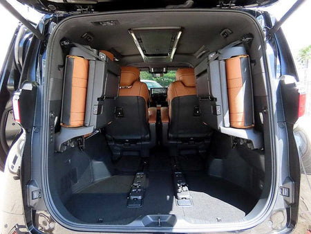 Toyota Alphard — photo 16
