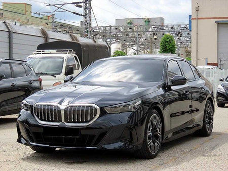 BMW 5-Series — photo 02