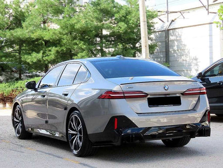BMW 5-Series — photo 03