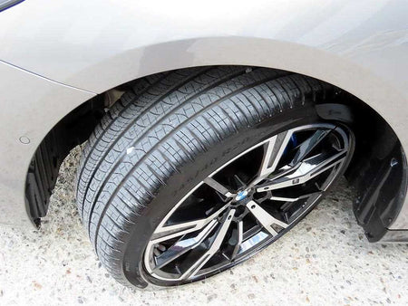 BMW 5-Series — photo 20