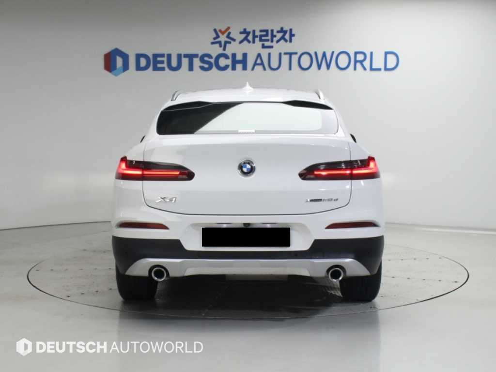 BMW X4 — photo 04