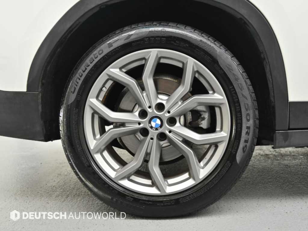 BMW X4 — photo 05
