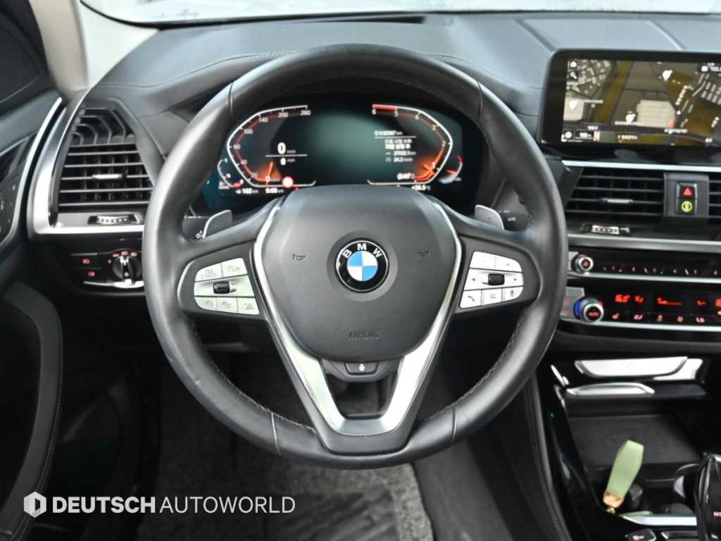 BMW X4 — photo 13