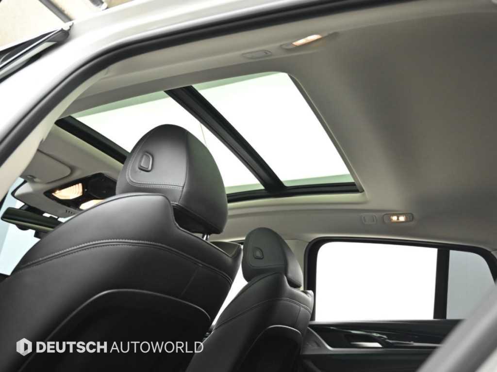 BMW X4 — photo 18