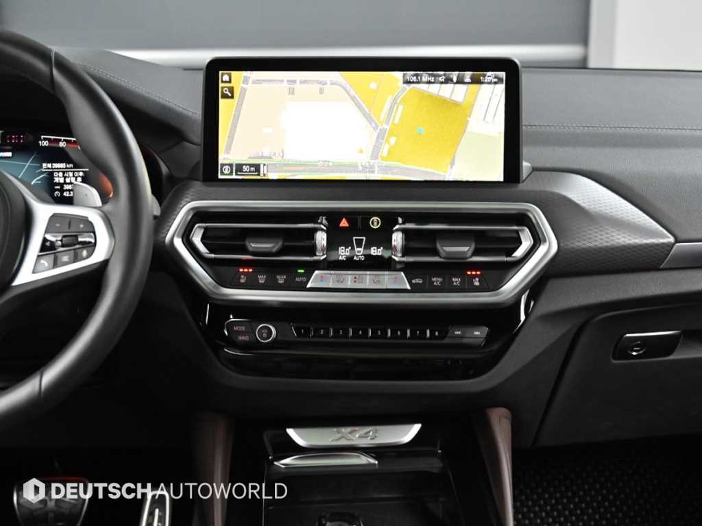 BMW X4 — photo 14