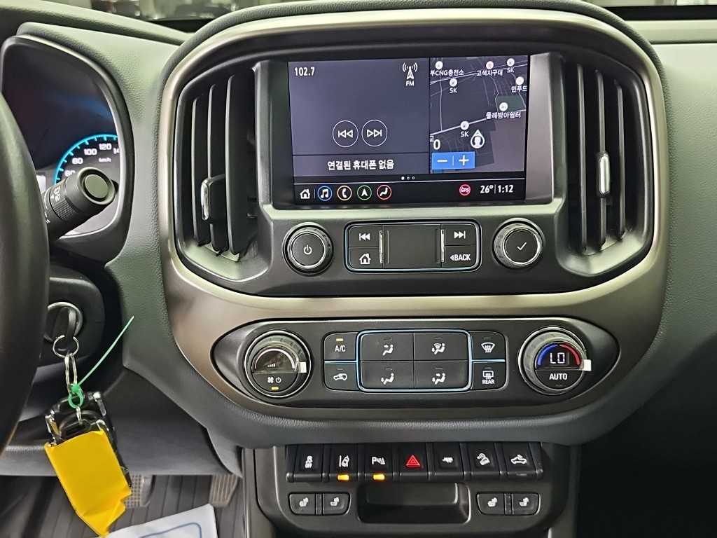 CHEVROLET Colorado — photo 10