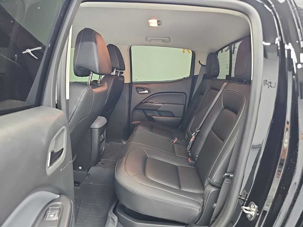 CHEVROLET Colorado — photo 12
