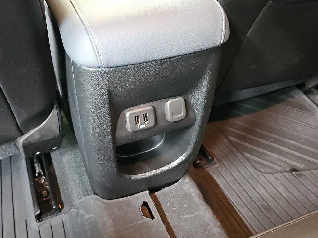 CHEVROLET Colorado — photo 13