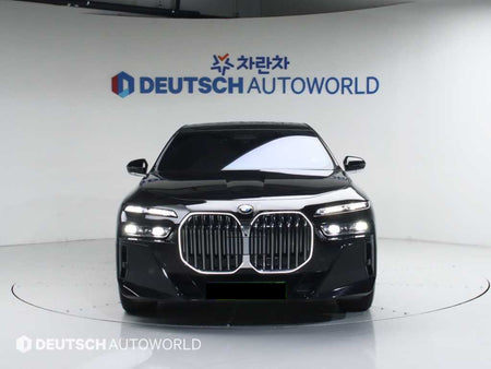BMW 7-Series — photo 03