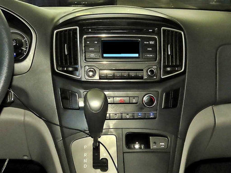 Hyundai Starex — photo 11