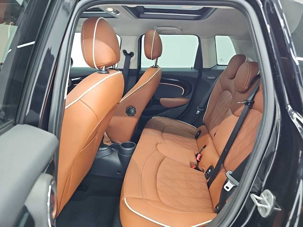 Mini Cooper — photo 12