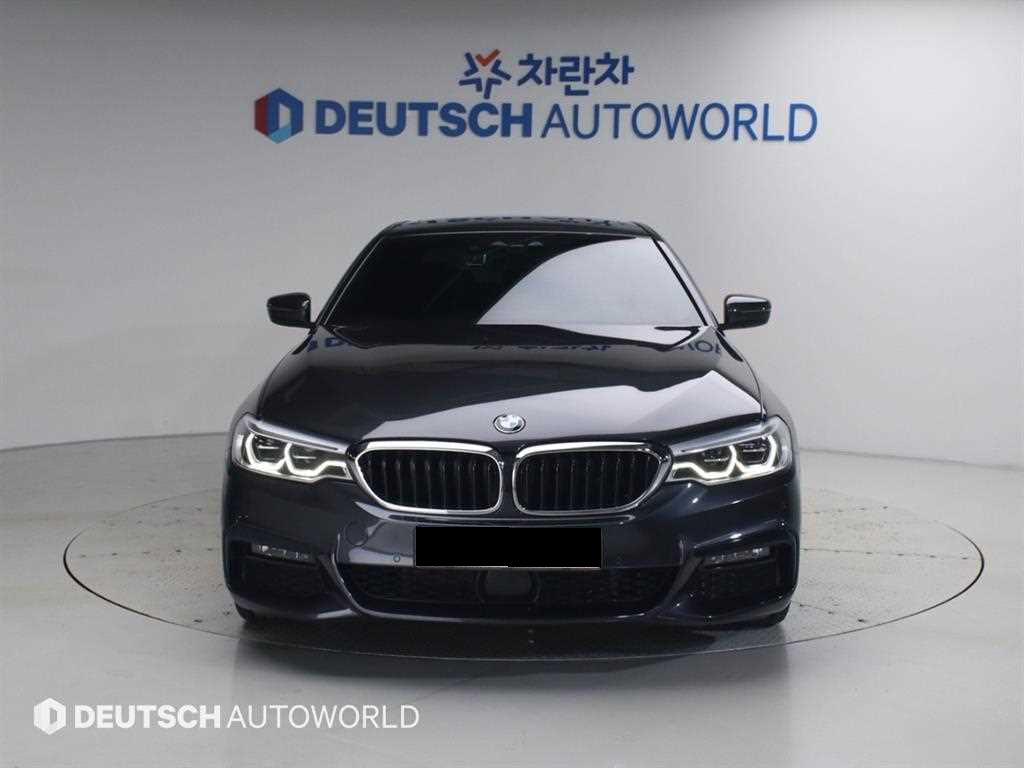 BMW 5-Series — photo 03