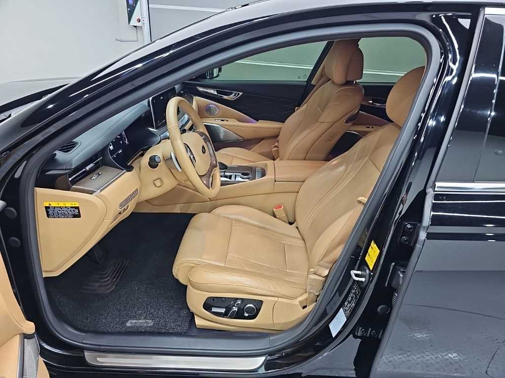 Kia K9 — photo 11