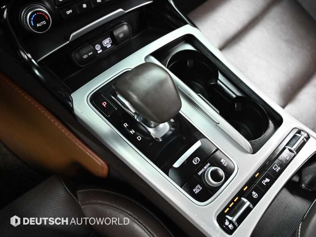 Kia Stinger — photo 09