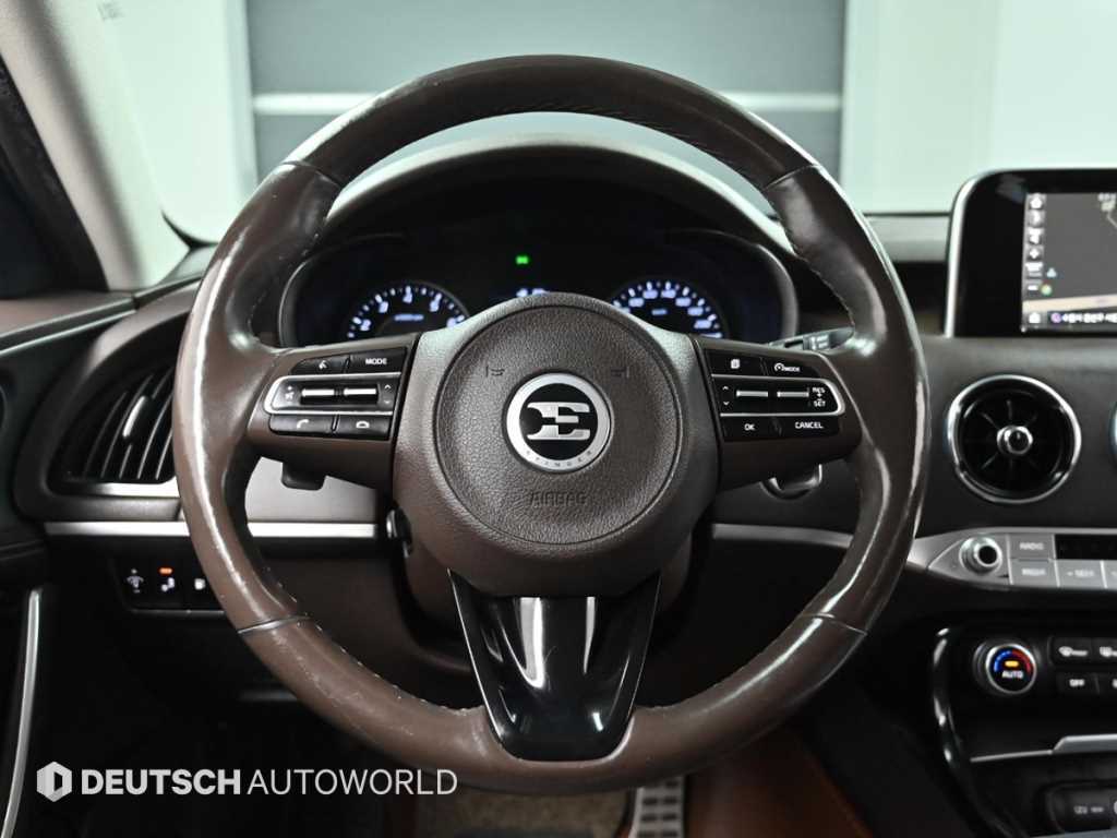 Kia Stinger — photo 13