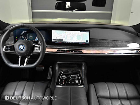 BMW 7-Series — photo 07