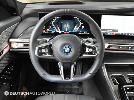 BMW 7-Series — photo 13