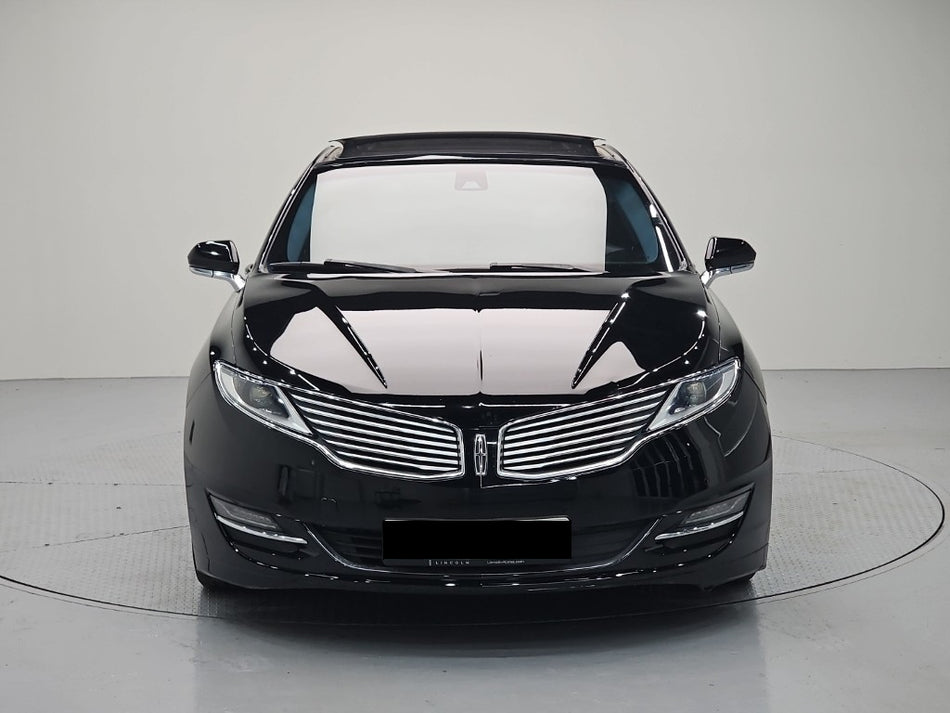 Lincoln MKZ — photo 02