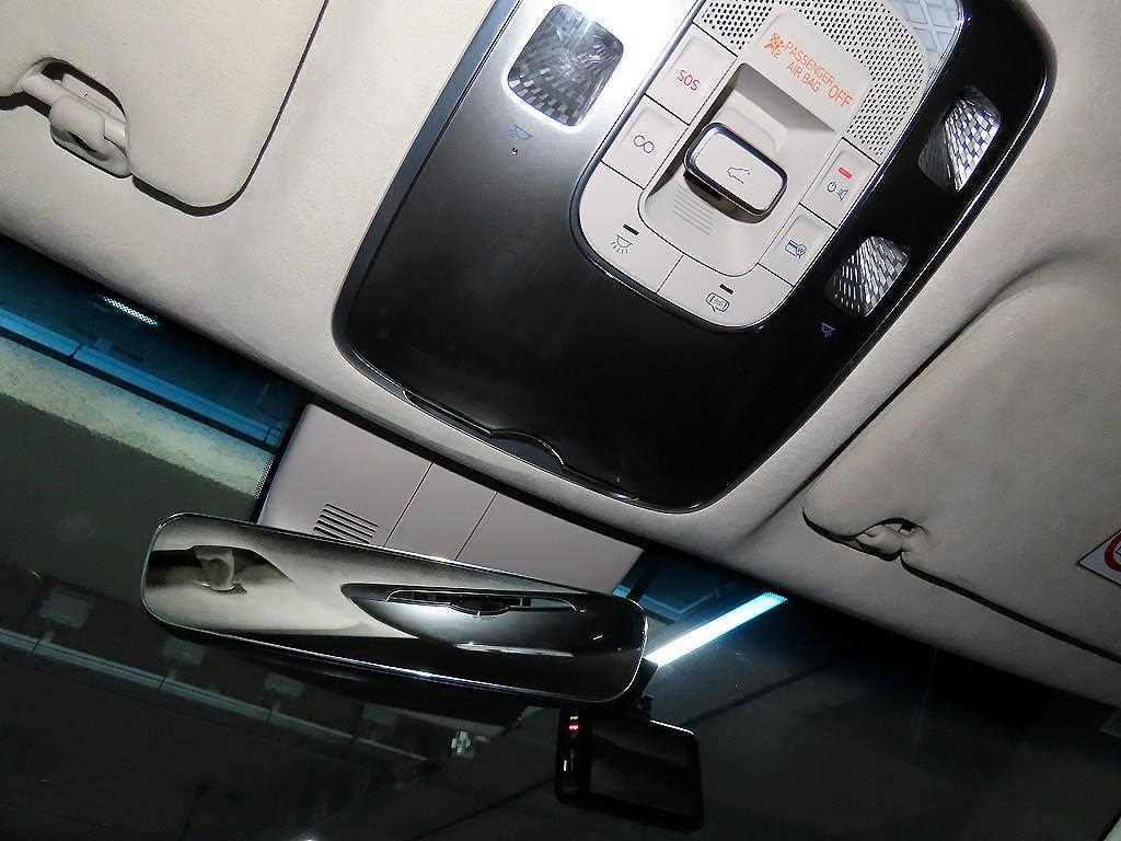 Genesis GV80 — photo 14