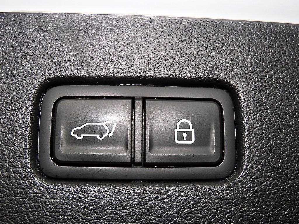 Genesis GV80 — photo 16