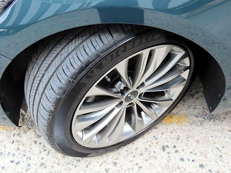 Kia K9 — photo 20